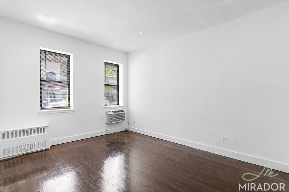425 East 74th Street, Unit 2B Manhattan, NY 10021 - Photo 1 of 4