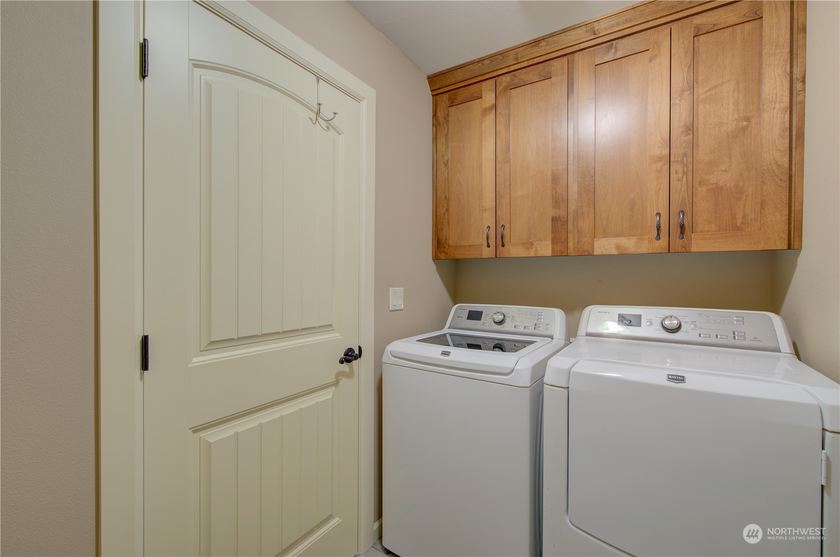 206 Pioneer Road West Long Beach, WA 98631 - Photo 24 of 39 a utility room with dryer and washer