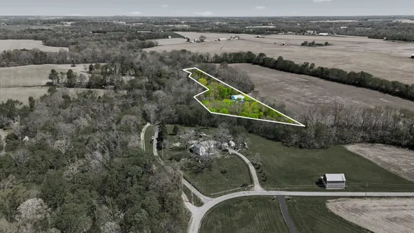 $550,000 | Undisclosed Address, Springfield, TN 37172