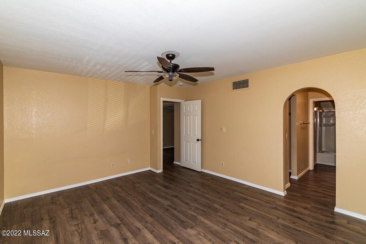8255 North Oracle Road, Unit 212 Tucson, AZ 85704 - Photo 4 of 26