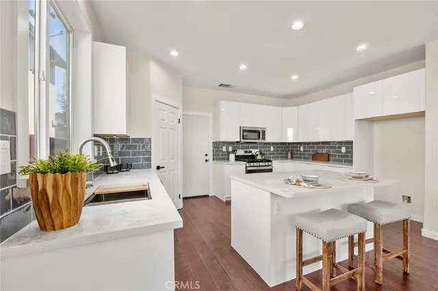 $1,200,000 | 17533 Sagebrush Way, Carson, CA 90746