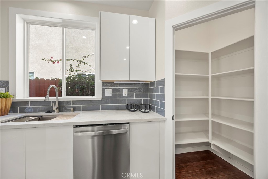 17533 Sagebrush Way Carson, CA 90746 - Photo 14 of 58 kitchen Pantry