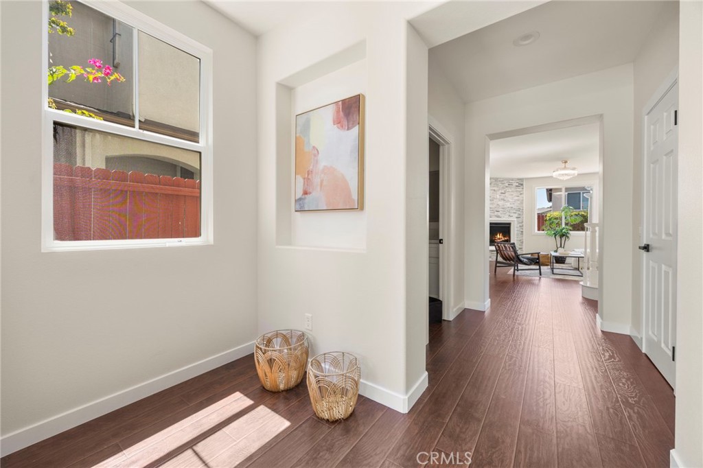 17533 Sagebrush Way Carson, CA 90746 - Photo 43 of 58 Front Foyer