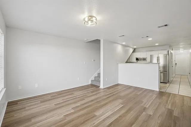 $1,695 | 4021 Preferred Place, Dallas, TX 75237