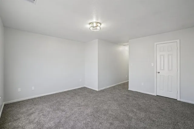 $1,695 | 4021 Preferred Place, Dallas, TX 75237