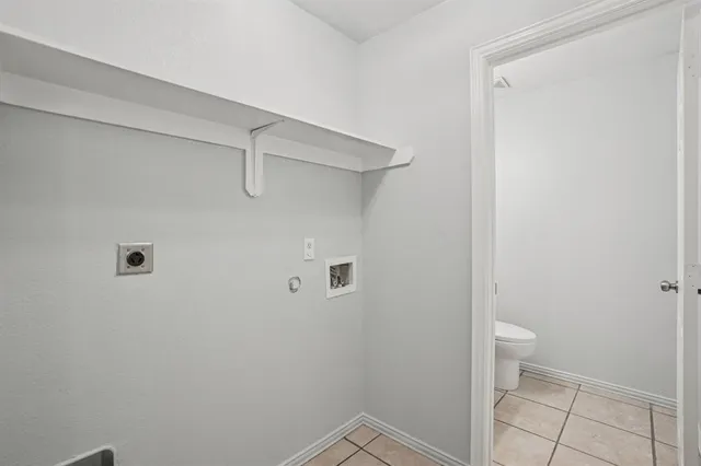 $1,695 | 4021 Preferred Place, Dallas, TX 75237