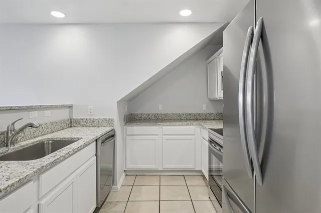 $1,695 | 4021 Preferred Place, Dallas, TX 75237