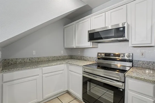 $1,695 | 4021 Preferred Place, Dallas, TX 75237