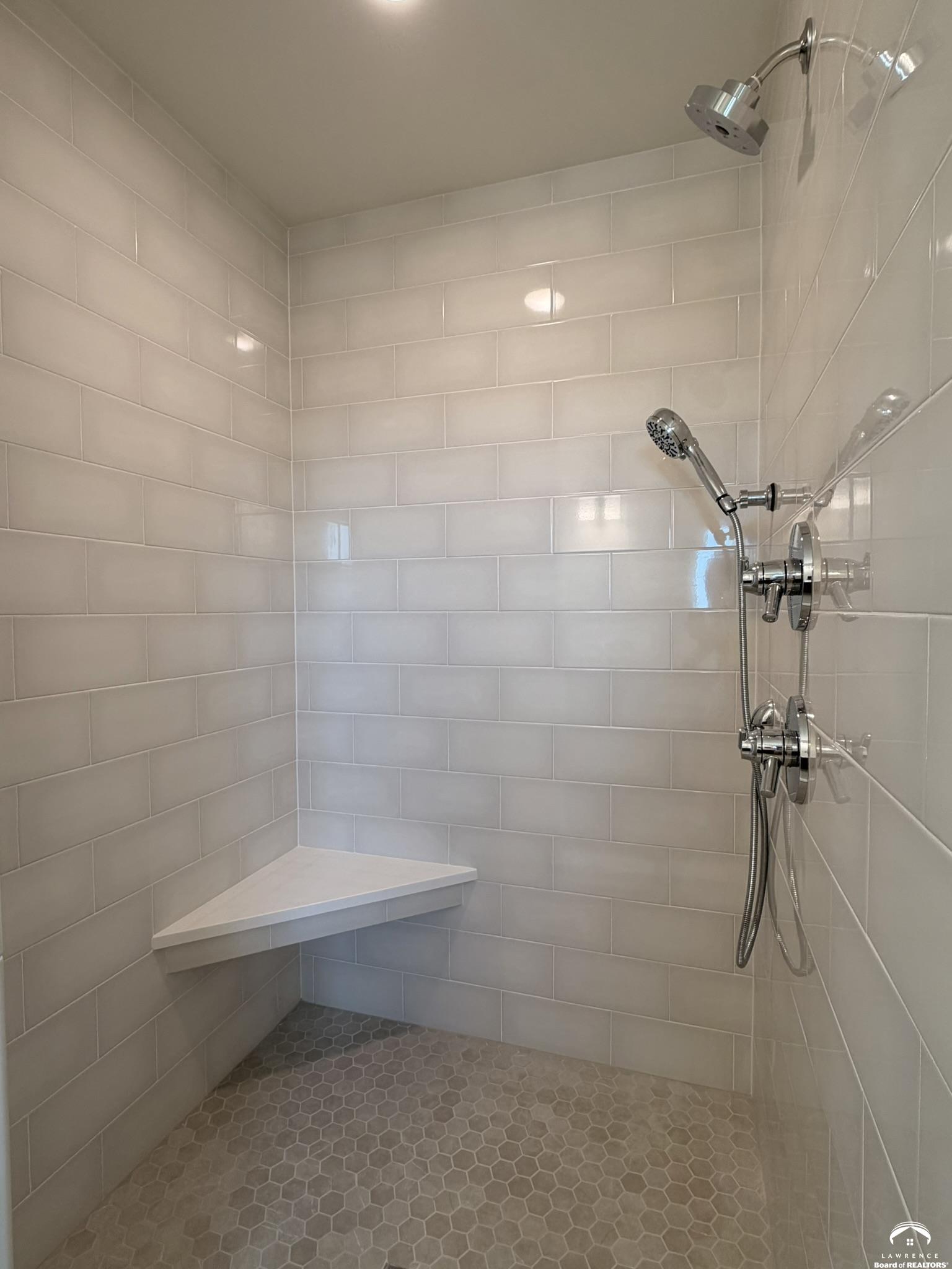 5622 Maggie Way Lawrence, KS 66049 - Photo 17 of 26