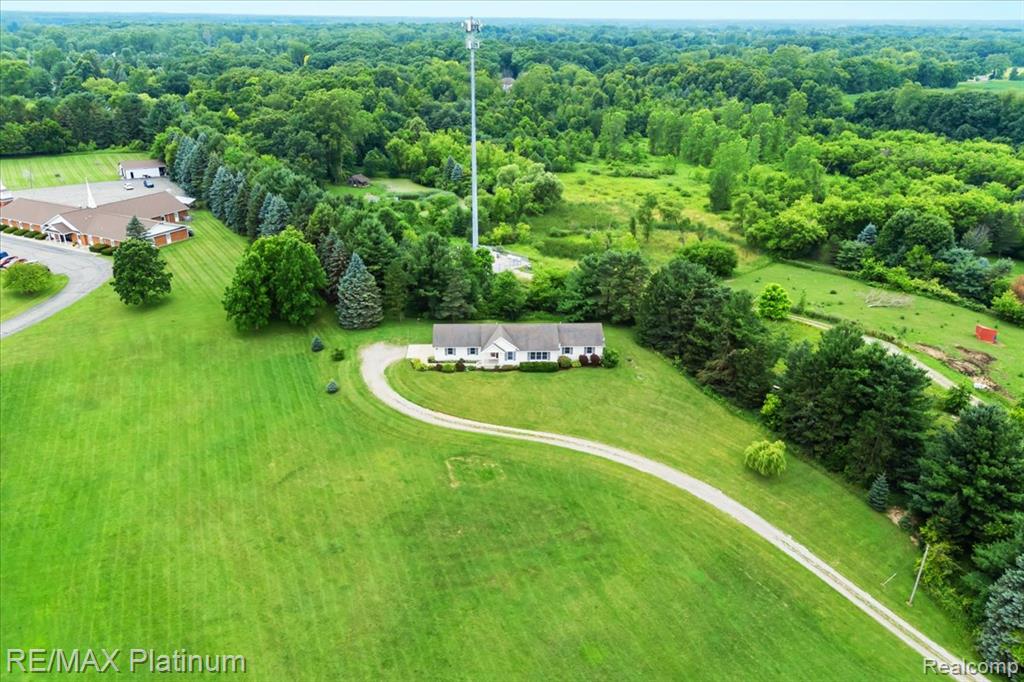 6893 Sanford Road Howell, MI 48855 - Photo 42 of 44