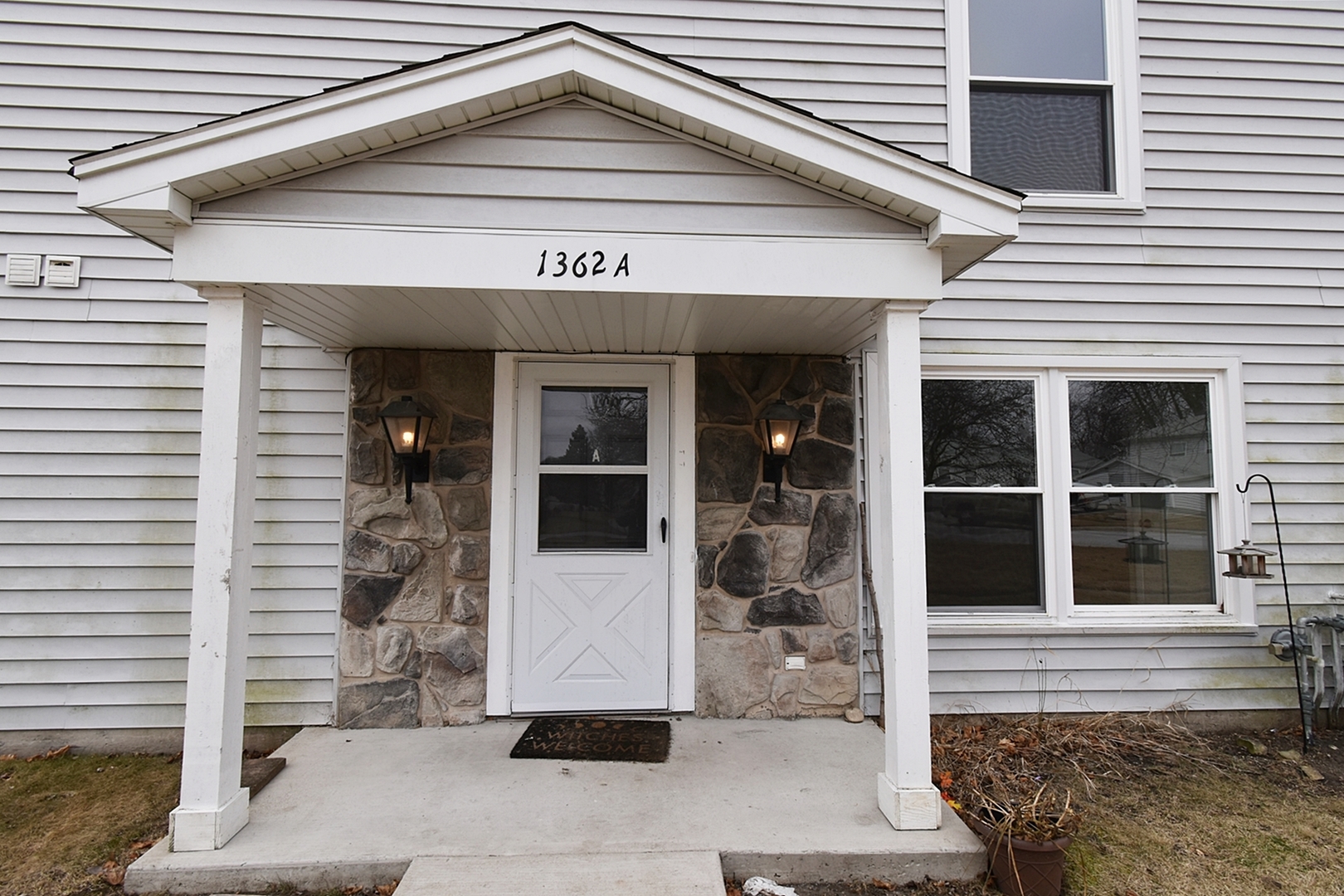 1362 South Glen Circle, Unit A Aurora, IL 60506 - Photo 2 of 17