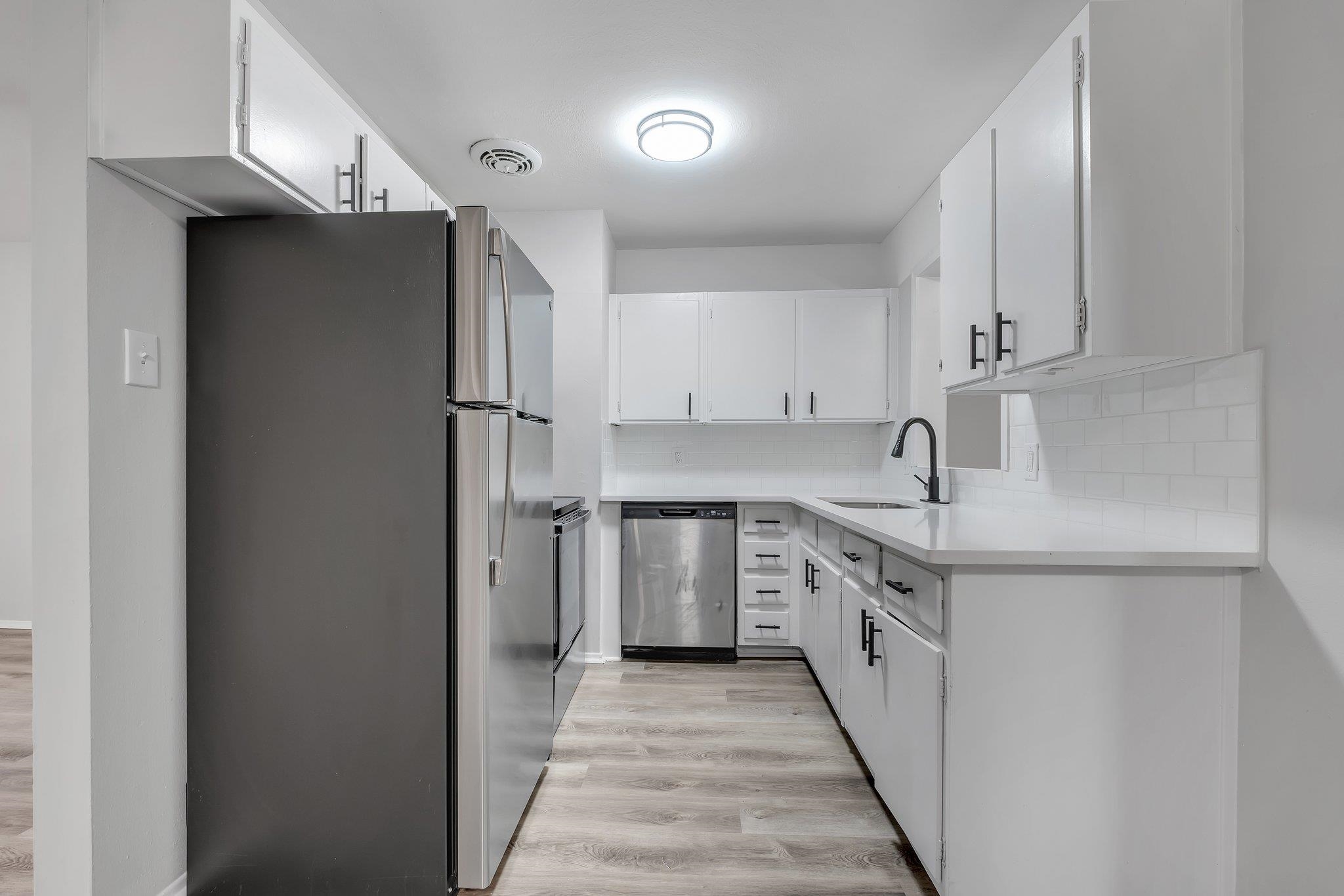 2131 Oxford Road Tallahassee, FL 32304 - Photo 8 of 34