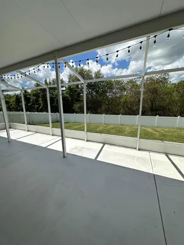 a view of a tennis court