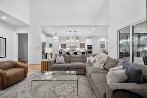 $1,299,000 | 9527 Biscayne Boulevard, Dallas, TX 75218