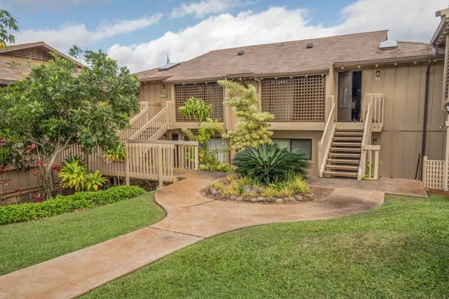 $239,000 | 50 Kepuhi Place, Unit 202, Maunaloa, HI 96770