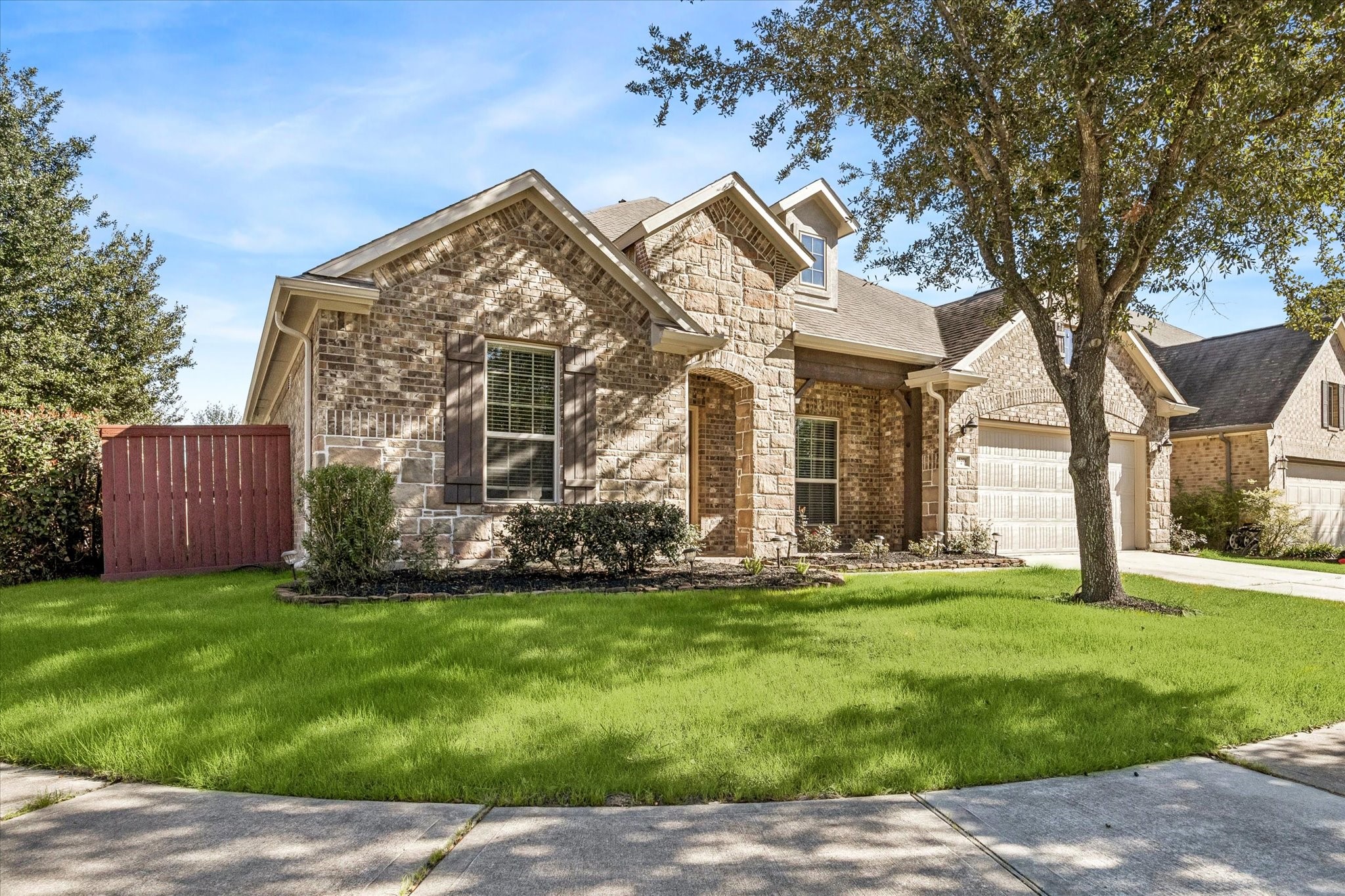 25201 Quiet Ledge Porter, TX 77365 - Photo 2 of 27