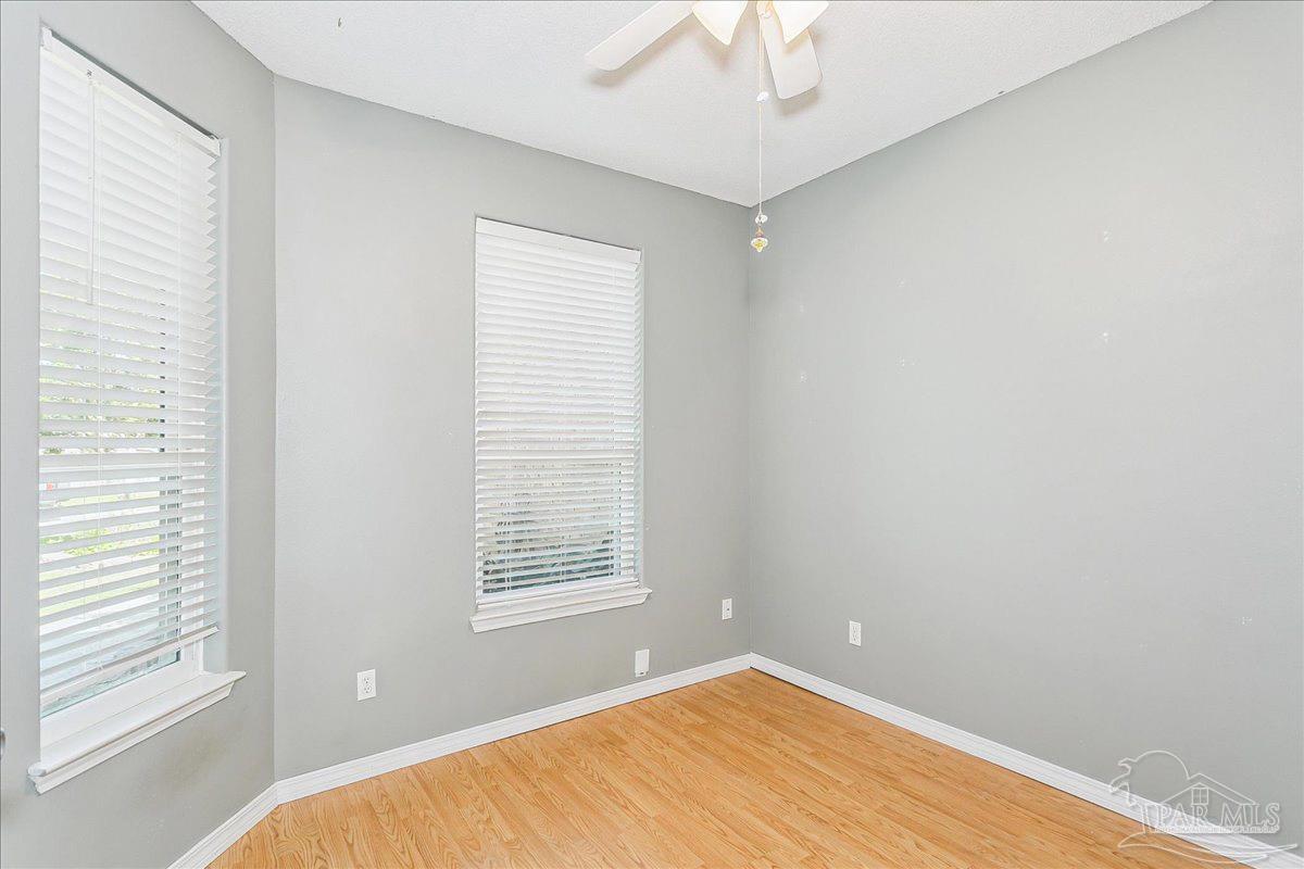 7137 Woodside Road Pensacola, FL 32526 - Photo 5 of 31 Gallery Image 5