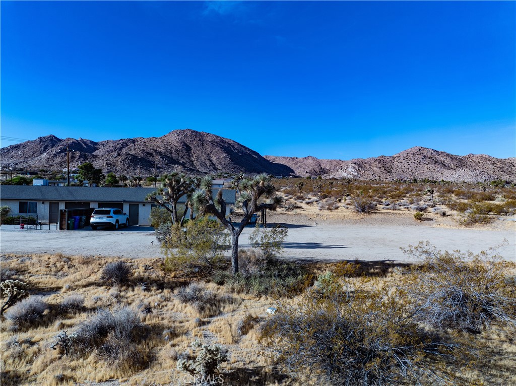 7454 Olympic Road Joshua Tree, CA 92252 - Photo 24 of 28 Gallery Image 24