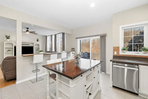 $625,900 | 18 Clearwater Court, Beacon, NY 12508