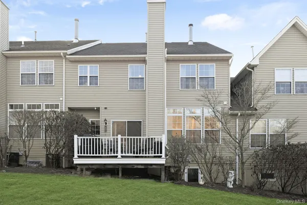 $625,900 | 18 Clearwater Court, Beacon, NY 12508