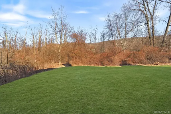 $625,900 | 18 Clearwater Court, Beacon, NY 12508