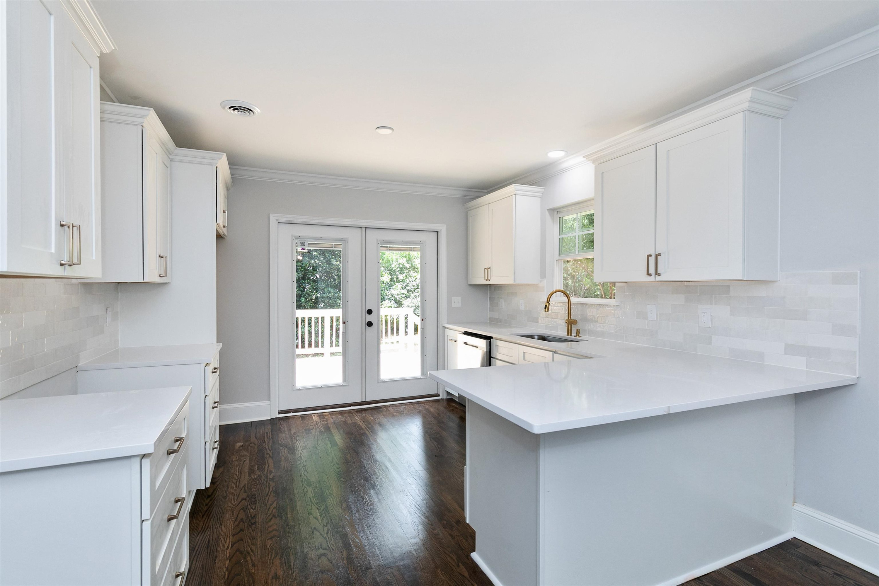 701 Kimbrough Street Raleigh, NC 27608 - Photo 8 of 34 Photo 8