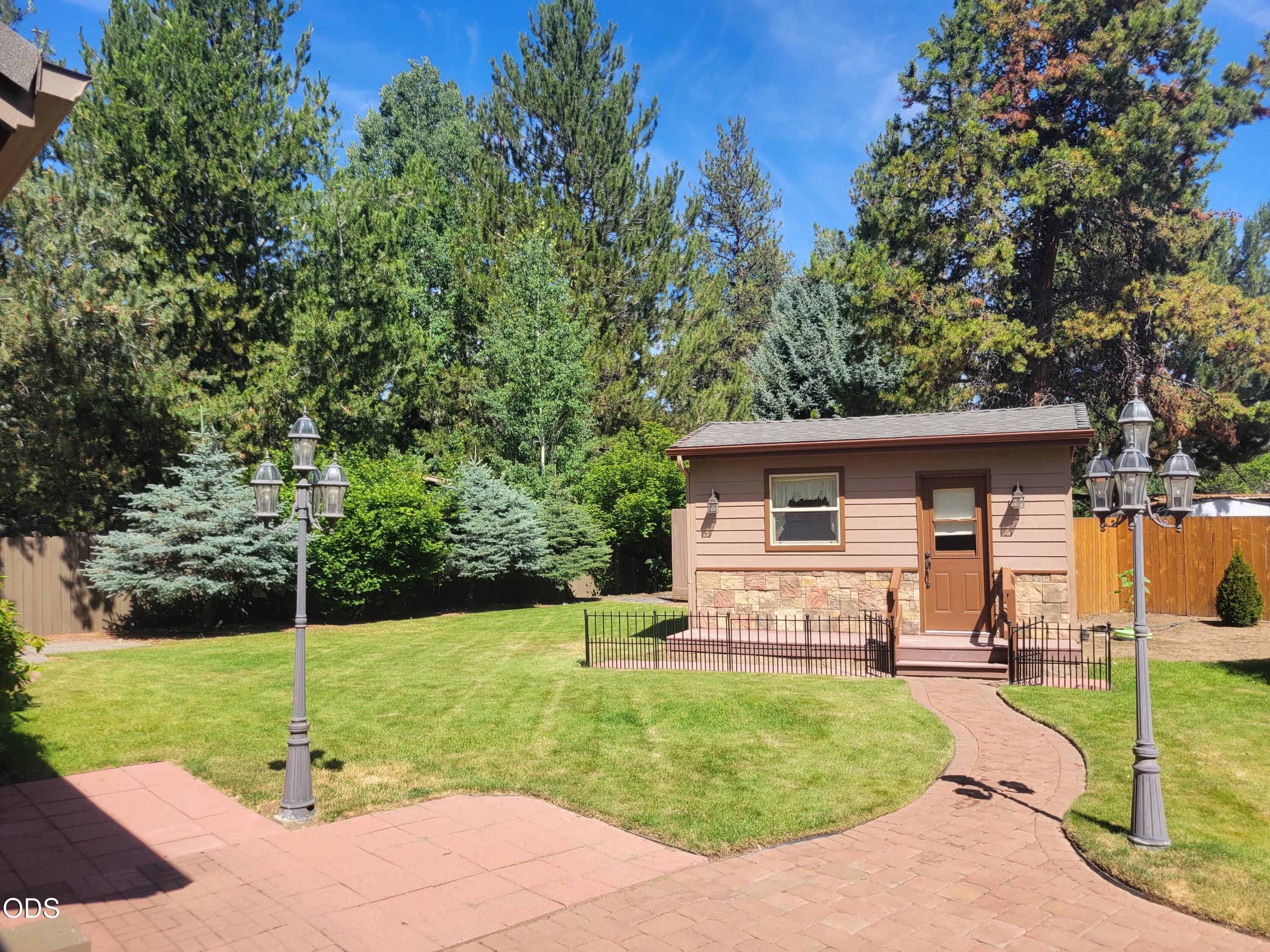 21140 Wilderness Way Bend, OR 97702 - Photo 57 of 101