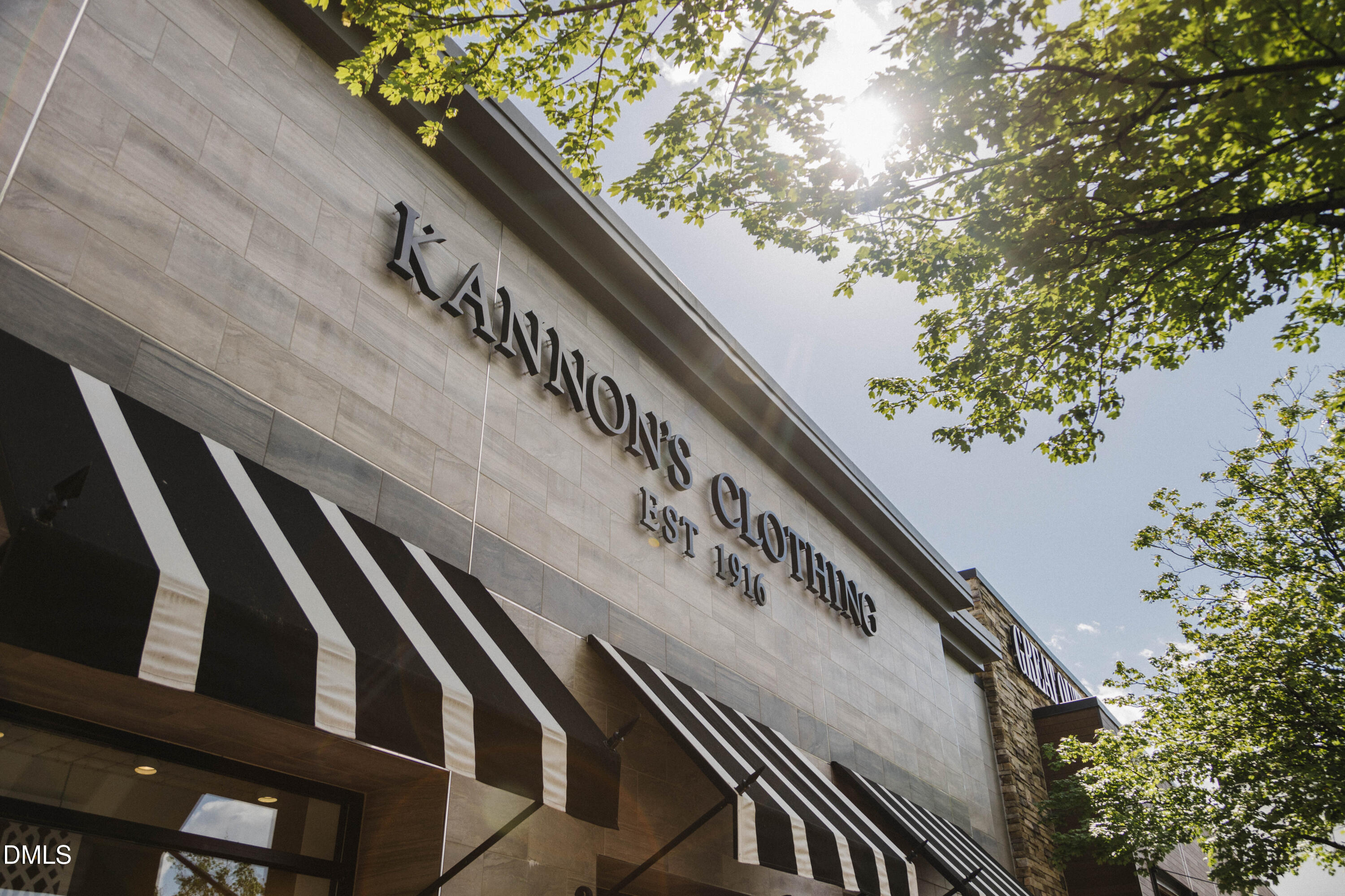 907 West Johnson Street Raleigh, NC 27605 - Photo 36 of 43 a close up of a street sign