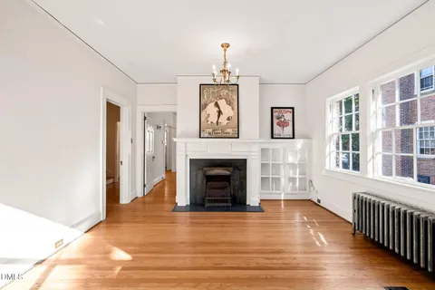 $999,900 | 907 West Johnson Street, Raleigh, NC 27605