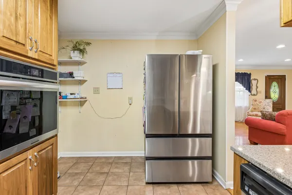 $374,500 | 205 Houghton Drive, Winchester, TN 37398