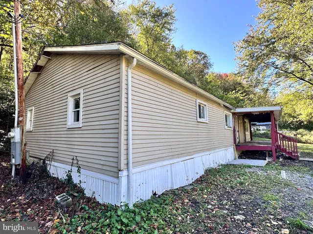 $115,000 | 152 Hawsbrick Street, Lewistown, PA 17044