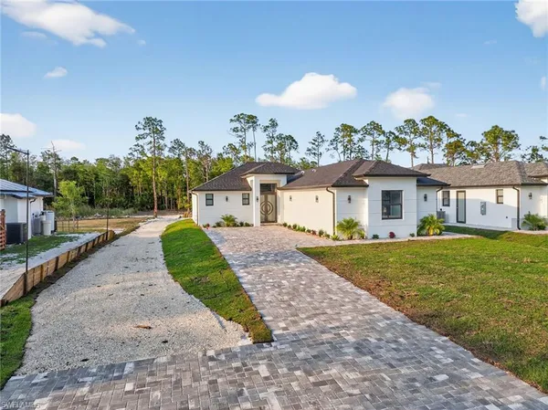 $599,000 | 3549 43rd Avenue Northeast, Naples, FL 34120