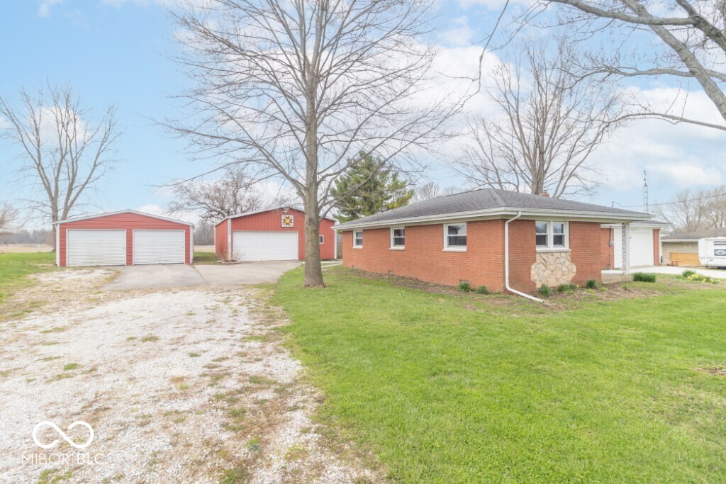 3215 East Brown Road New Castle, IN 47362 - Photo 3 of 40