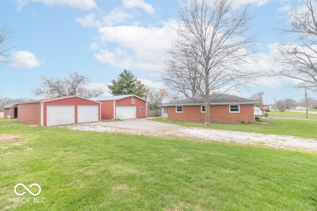 3215 East Brown Road New Castle, IN 47362 - Photo 4 of 40