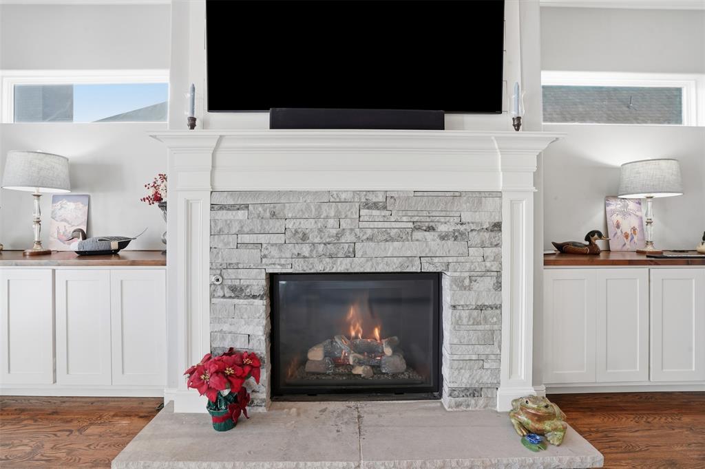 209 Catbird Trail Aledo, TX 76008 - Photo 10 of 36