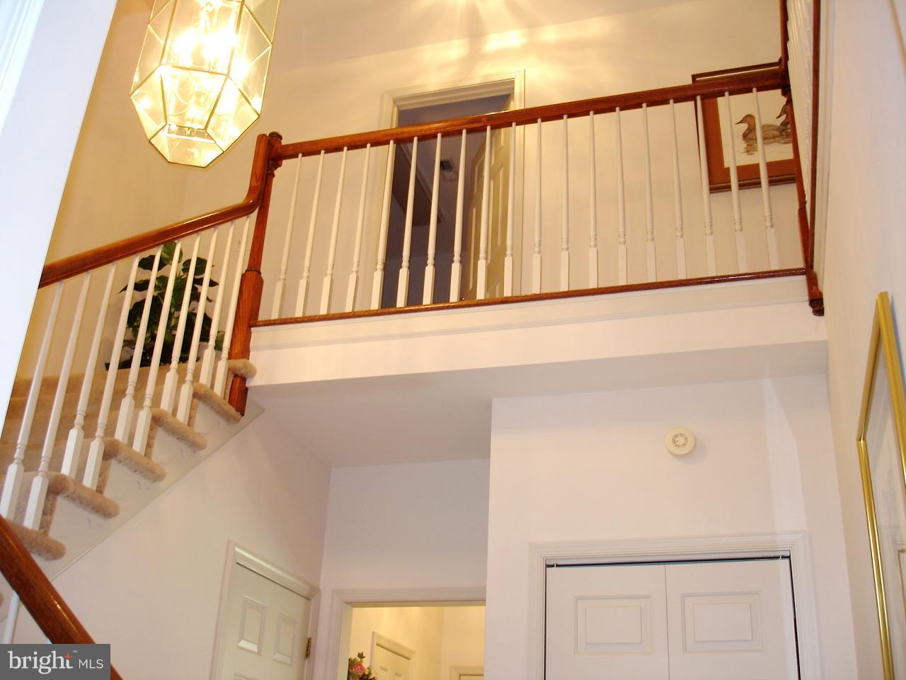 3812 Stansbury Mill Road Phoenix, MD 21131 - Photo 13 of 30 AMPLE HALLWAY LEADS TO MASTER SUITE