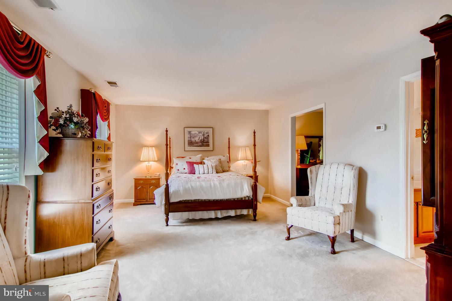 3812 Stansbury Mill Road Phoenix, MD 21131 - Photo 14 of 30 LARGE MASTER SUITE w/ SEPARATE SITTING ROOM