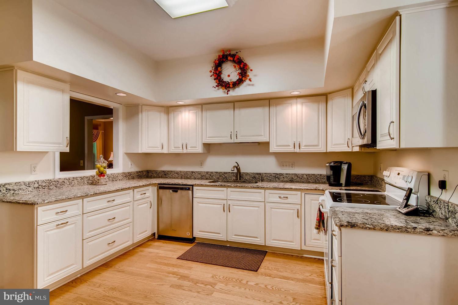 3812 Stansbury Mill Road Phoenix, MD 21131 - Photo 3 of 30 GRANITE COUNTERS/ HARDWOOD FLOORS