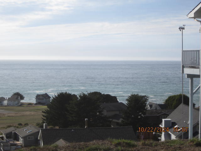 60 Spruce Road Shelter Cove, CA 95589 - Photo 3 of 21