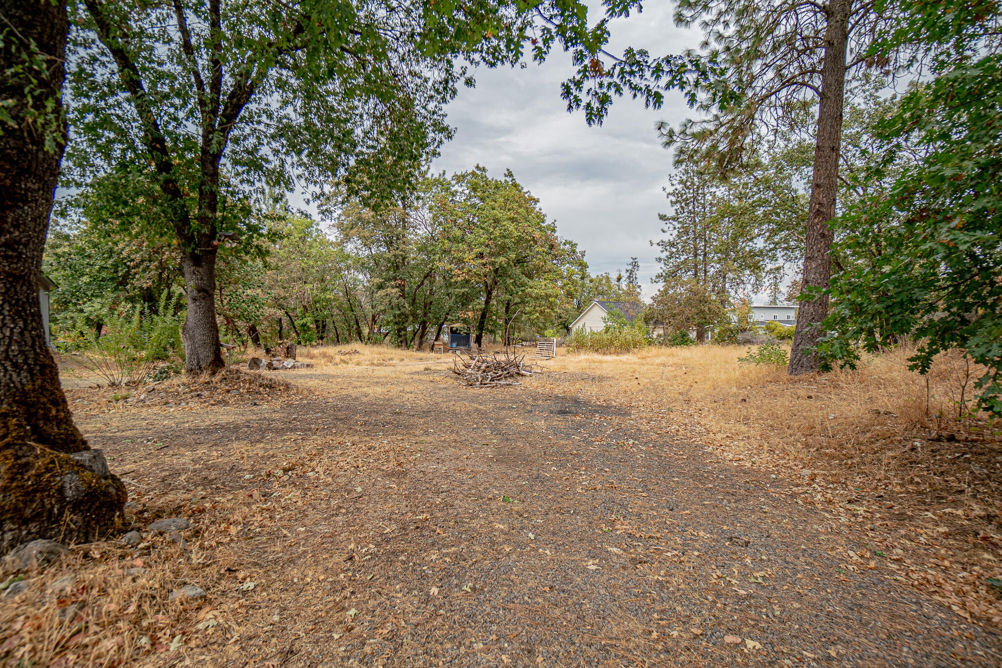 4782 Old Stage Road Central Point, OR 97502 - Photo 38 of 43 DSC01688-HDR