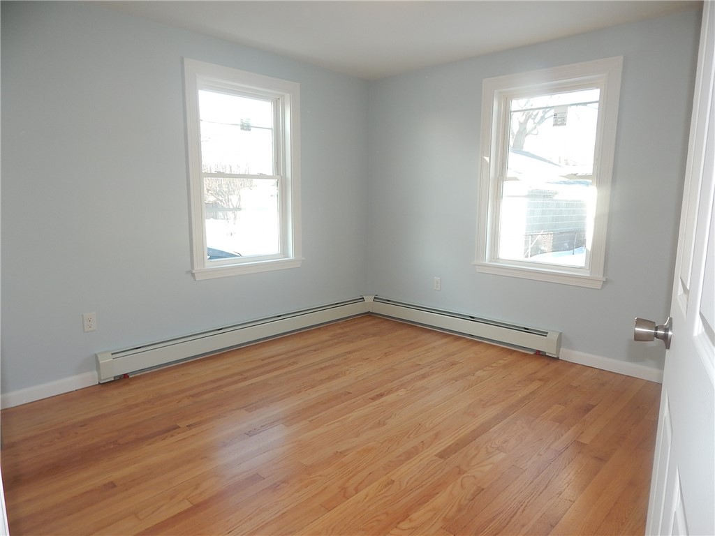 84 Farrell Street Pawtucket, RI 02861 - Photo 14 of 39