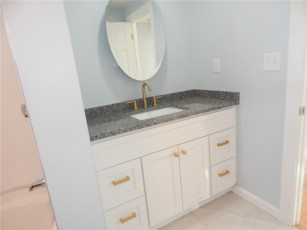 84 Farrell Street Pawtucket, RI 02861 - Photo 18 of 39