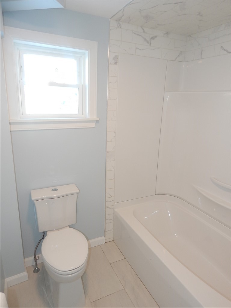 84 Farrell Street Pawtucket, RI 02861 - Photo 20 of 39