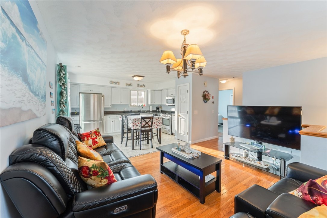 201 Horse Neck Road Warwick, RI 02889 - Photo 6 of 29 Gallery Image 6