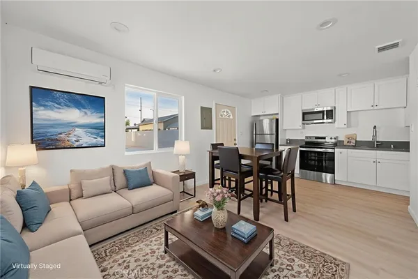 $1,350,000 | 13533 Terra Bella Street, Pacoima, CA 91331