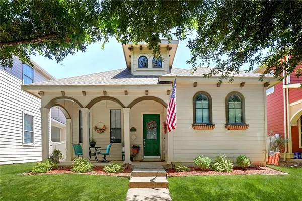 $307,500 | 1716 Spanish Moss Way, Savannah, TX 76227