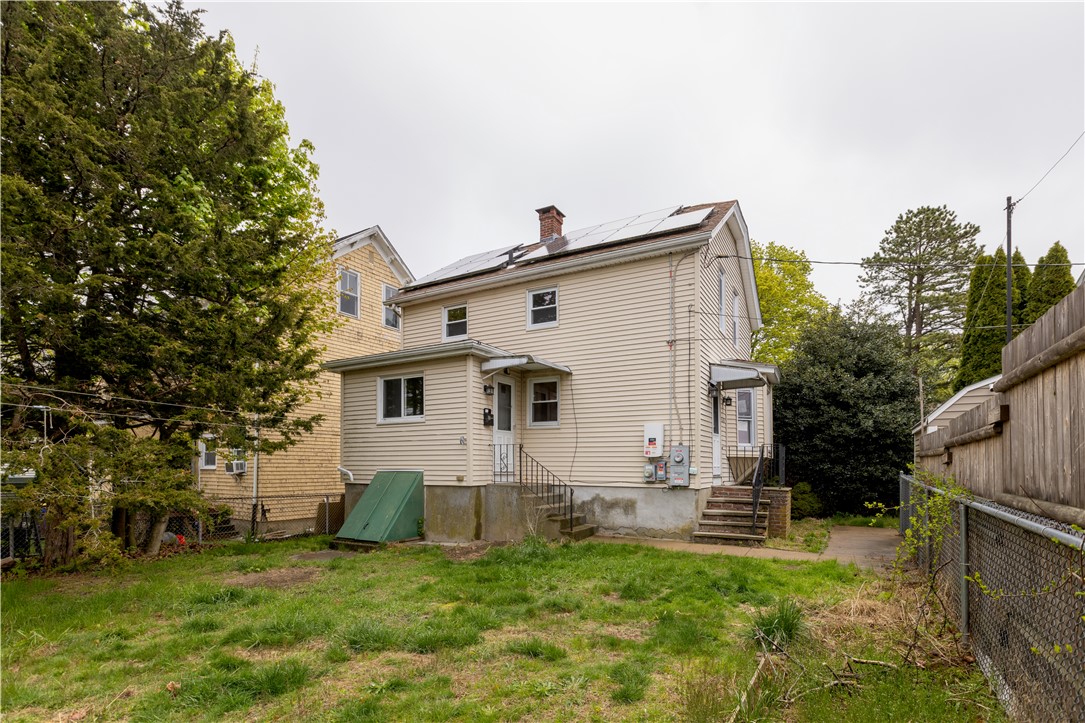 518 Snell Street Fall River, MA 02721 - Photo 4 of 22