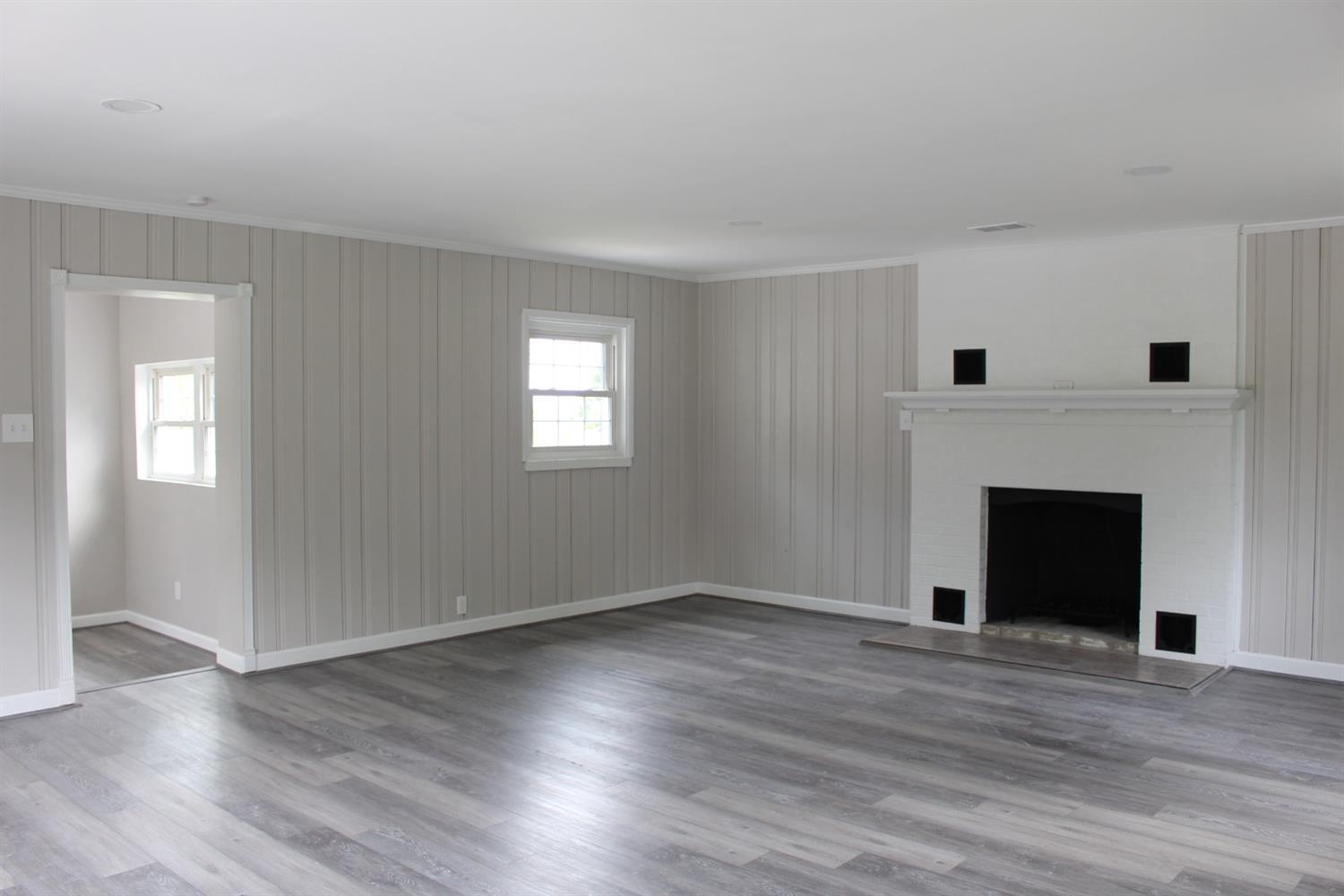 6146 Ross Road Fairfield, OH 45014 - Photo 2 of 17