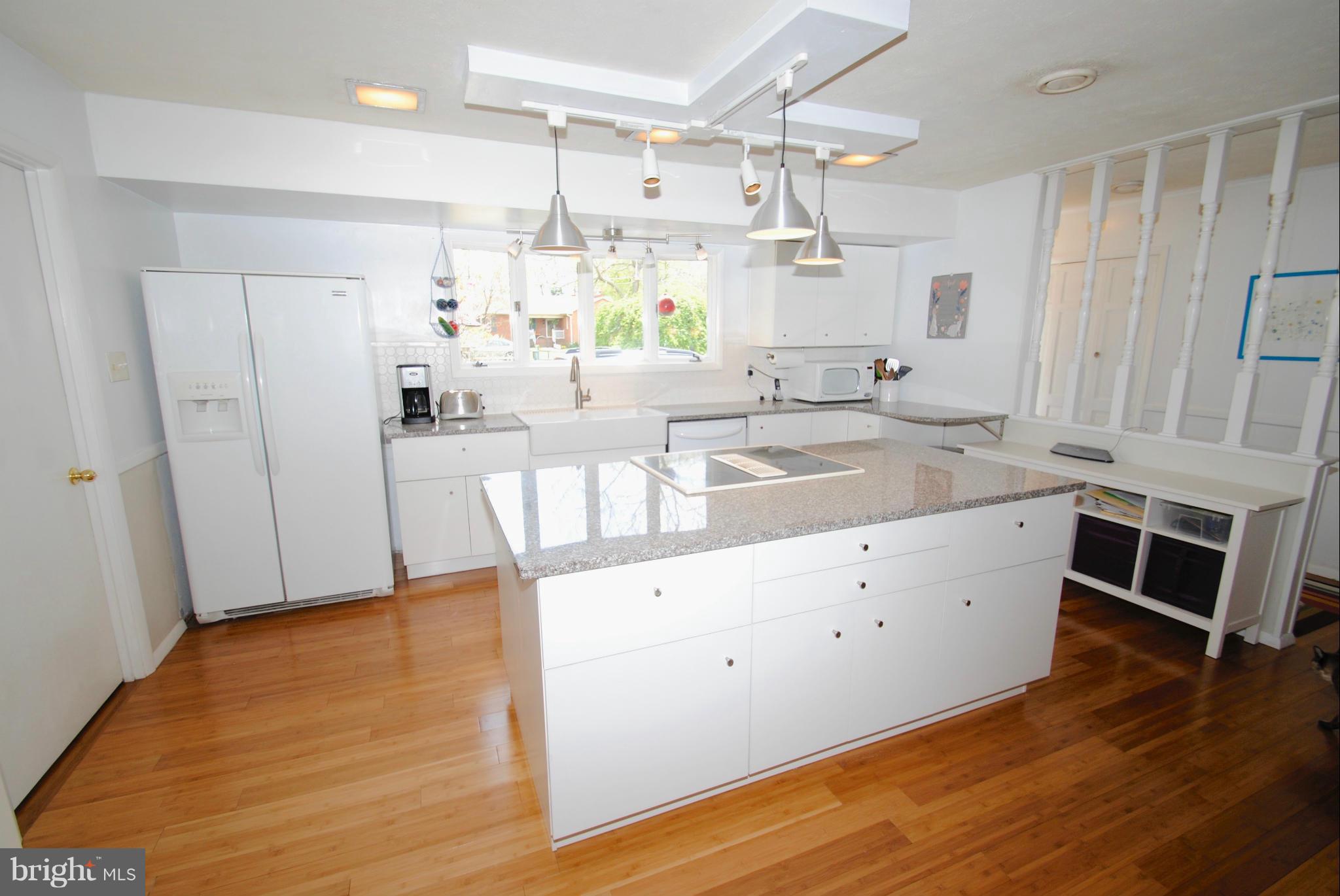 3412 Hazelwood Road Edgewater, MD 21037 - Photo 4 of 21 Kitchen