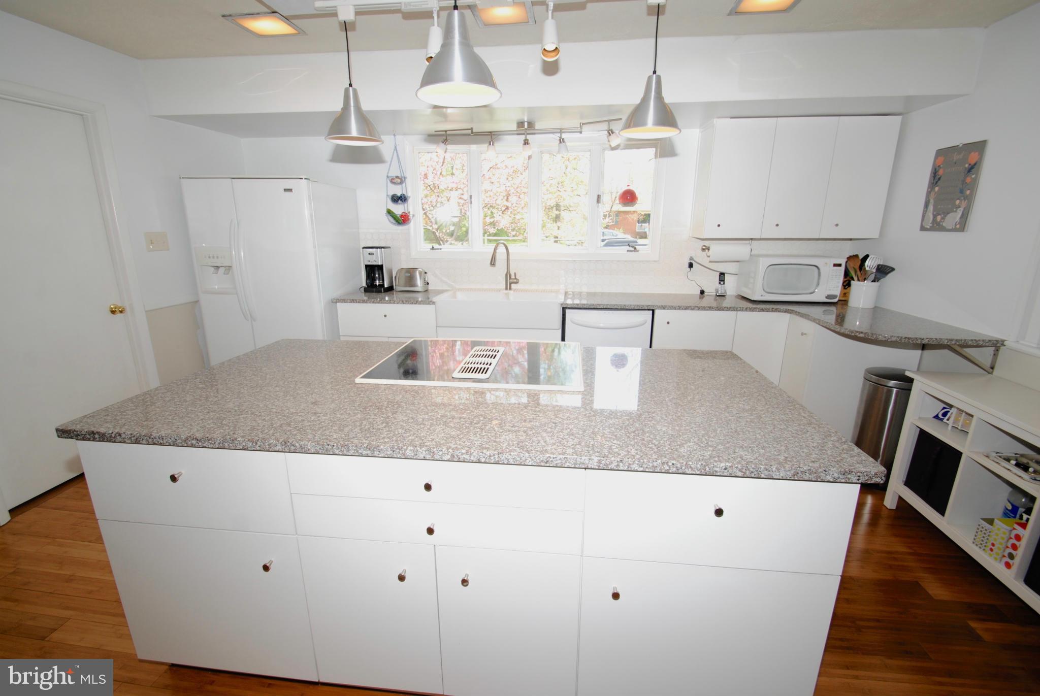 3412 Hazelwood Road Edgewater, MD 21037 - Photo 5 of 21 Kitchen